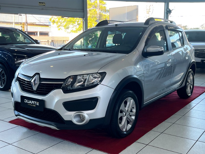 RENAULT SANDERO 1.6 STEPWAY 16V 2019/2020 DUARTE VEÍCULOS PORTO ALEGRE / Carros no Vale