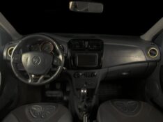 RENAULT SANDERO 1.6 STEPWAY 16V 2019/2020 DUARTE VEÍCULOS PORTO ALEGRE / Carros no Vale