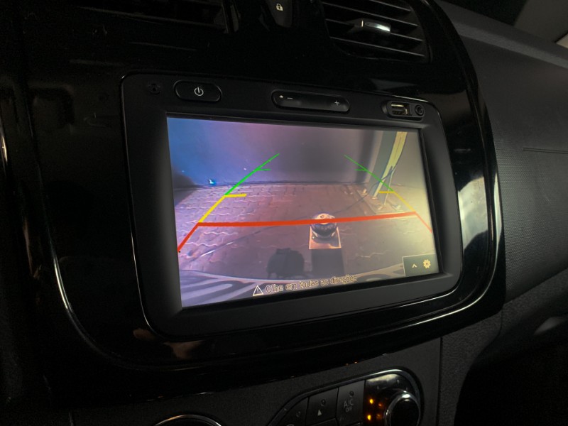 RENAULT SANDERO 1.6 STEPWAY 16V 2019/2020 DUARTE VEÍCULOS PORTO ALEGRE / Carros no Vale