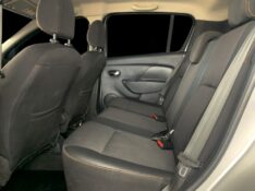 RENAULT SANDERO 1.6 STEPWAY 16V 2019/2020 DUARTE VEÍCULOS PORTO ALEGRE / Carros no Vale