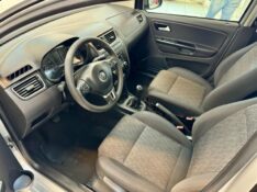 VOLKSWAGEN FOX I-TREND 1.0 8V 2013/2013 LUCAS AUTOMÓVEIS BOM RETIRO DO SUL / Carros no Vale