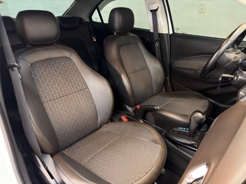 CHEVROLET PRISMA 1.4 LTZ AT 2018/2017 LUCAS AUTOMÓVEIS BOM RETIRO DO SUL / Carros no Vale