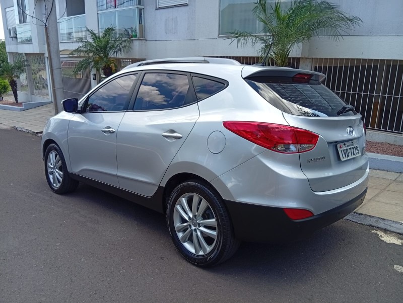 HYUNDAI IX 35 2.0 2013/2014 ALTERNATIVA VEÍCULOS LAJEADO / Carros no Vale
