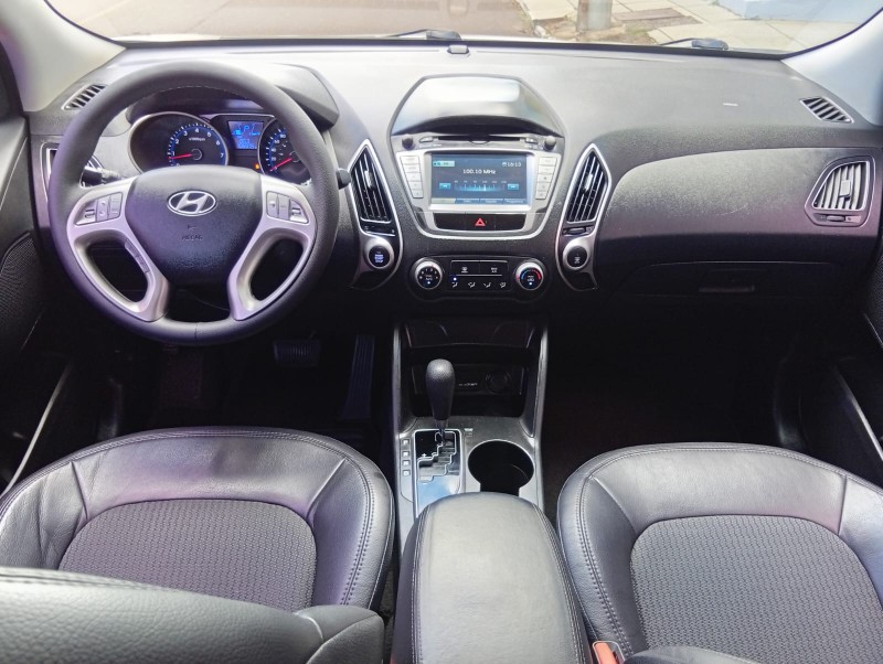 HYUNDAI IX 35 2.0 2013/2014 ALTERNATIVA VEÍCULOS LAJEADO / Carros no Vale