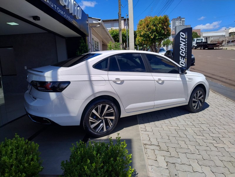 VOLKSWAGEN VIRTUS 1.0 200 TSI HIGHLINE /2024 DE CONTO AUTOMÓVEIS SARANDI / Carros no Vale