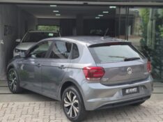 VOLKSWAGEN POLO 1.0 200 TSI HIGHLINE /2019 DE CONTO AUTOMÓVEIS SARANDI / Carros no Vale
