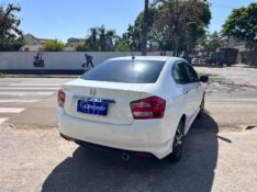 HONDA CITY SEDAN EX 1.5 FLEX 16V 4P AUT. 2013/2013 LS MULTIMARCAS VENÂNCIO AIRES / Carros no Vale