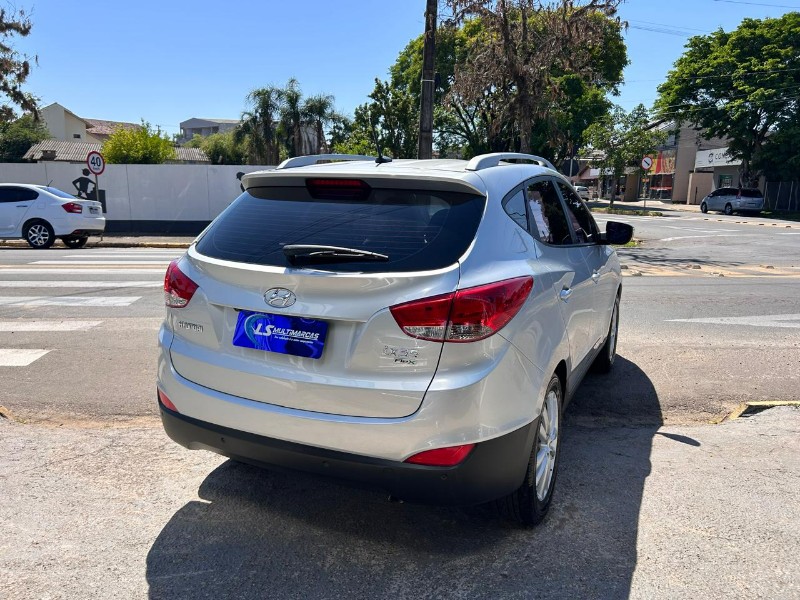 HYUNDAI IX35 GLS 2.0 16V 2WD FLEX AUT. 2015/2015 LS MULTIMARCAS VENÂNCIO AIRES / Carros no Vale