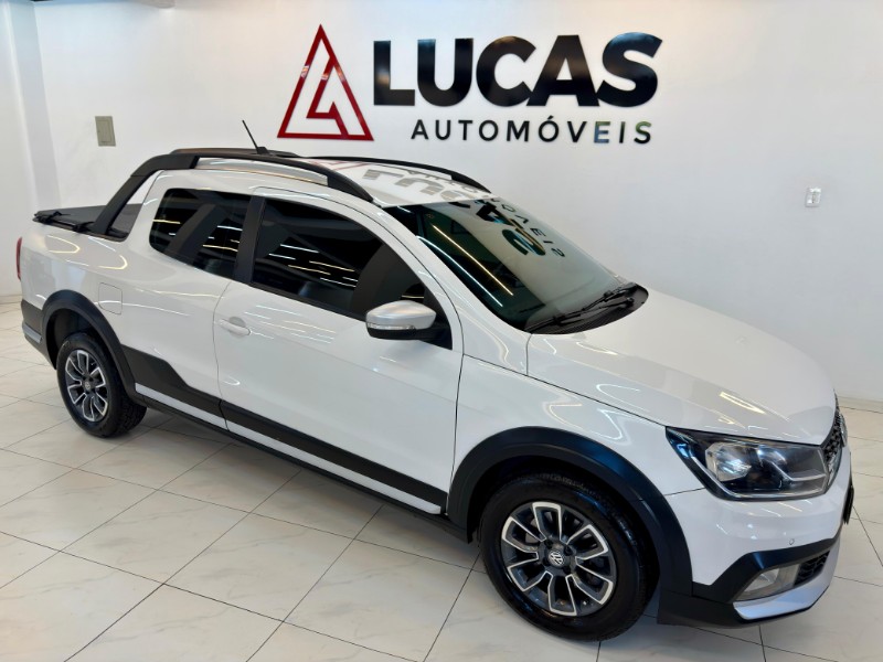 VOLKSWAGEN SAVEIRO CROSS 1.6 CD 2017/2017 LUCAS AUTOMÓVEIS BOM RETIRO DO SUL / Carros no Vale
