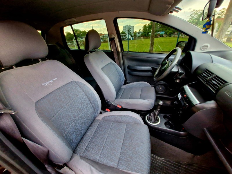 VOLKSWAGEN CROSSFOX 1.6 2006/2006 CRUZEIRO MULTIMARCAS CRUZEIRO DO SUL / Carros no Vale