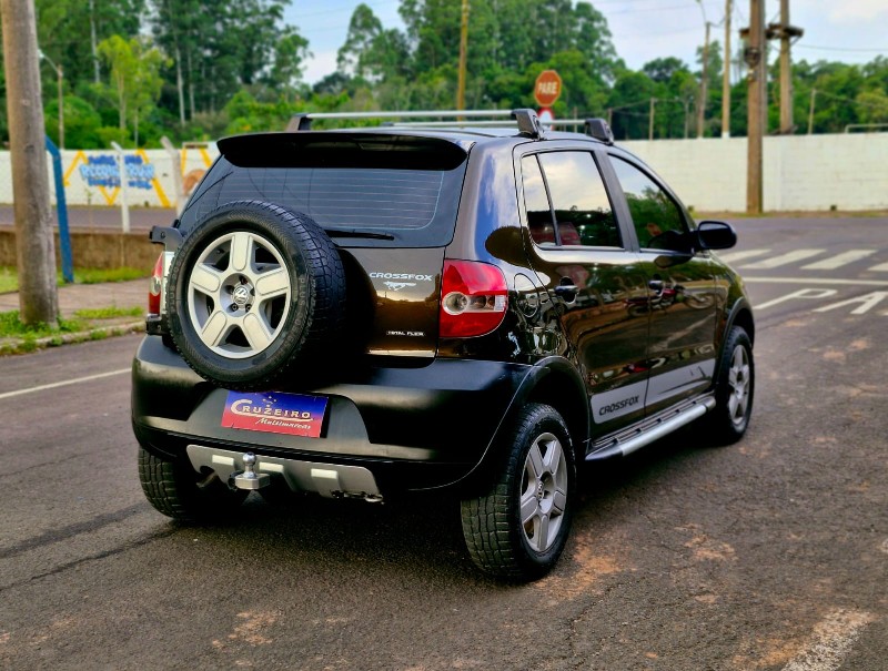 VOLKSWAGEN CROSSFOX 1.6 2006/2006 CRUZEIRO MULTIMARCAS CRUZEIRO DO SUL / Carros no Vale