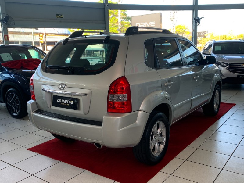 HYUNDAI TUCSON 2.0 16V AUT. 2010/2011 DUARTE VEÍCULOS PORTO ALEGRE / Carros no Vale