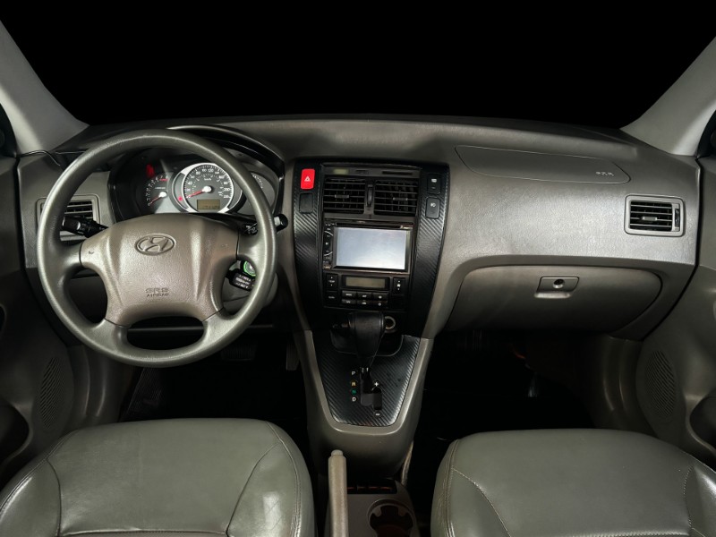 HYUNDAI TUCSON 2.0 16V AUT. 2010/2011 DUARTE VEÍCULOS PORTO ALEGRE / Carros no Vale