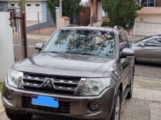 MITSUBISHI PAJERO FULL PAJERO HPE FULL 3.2 4X4 T.I.DIES 5P AUT 2013/2014 PREMIUM AUTOMÓVEIS ARROIO DO MEIO / Carros no Vale