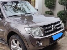 MITSUBISHI PAJERO FULL PAJERO HPE FULL 3.2 4X4 T.I.DIES 5P AUT 2013/2014 PREMIUM AUTOMÓVEIS ARROIO DO MEIO / Carros no Vale