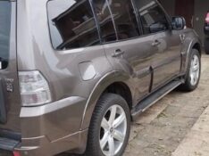 MITSUBISHI PAJERO FULL PAJERO HPE FULL 3.2 4X4 T.I.DIES 5P AUT 2013/2014 PREMIUM AUTOMÓVEIS ARROIO DO MEIO / Carros no Vale