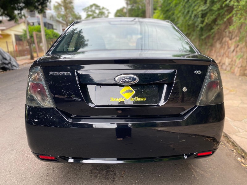 FORD FIESTA SEDAN 1.6 2012/2013 ESTAÇÃO DO CARRO ESTRELA / Carros no Vale FORD FIESTA SEDAN 1.6 2012/2013 ESTAÇÃO DO CARRO ESTRELA / Carros no Vale