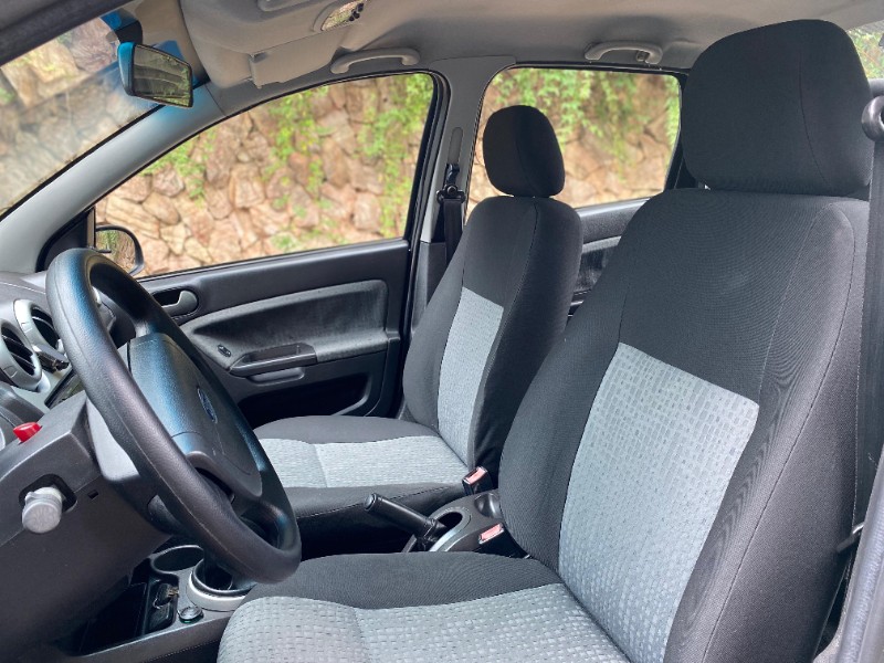 FORD FIESTA SEDAN 1.6 2012/2013 ESTAÇÃO DO CARRO ESTRELA / Carros no Vale FORD FIESTA SEDAN 1.6 2012/2013 ESTAÇÃO DO CARRO ESTRELA / Carros no Vale