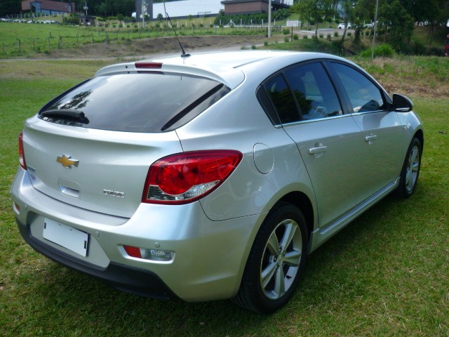 CHEVROLET CRUZE HB SPORT LT 1.8 16V FLEXP. 5P AUT 2015/2015 PREMIUM AUTOMÓVEIS ARROIO DO MEIO / Carros no Vale