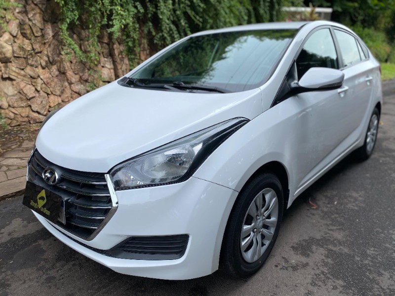 HYUNDAI HB20S COMFORT PLUS 1.0 2017/2018 ESTAÇÃO DO CARRO ESTRELA / Carros no Vale