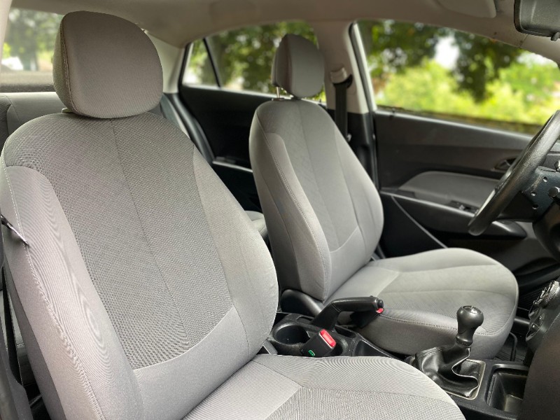 HYUNDAI HB20S COMFORT PLUS 1.0 2017/2018 ESTAÇÃO DO CARRO ESTRELA / Carros no Vale