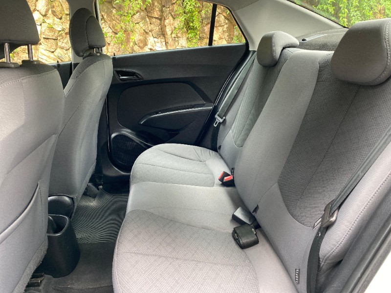 HYUNDAI HB20S COMFORT PLUS 1.0 2017/2018 ESTAÇÃO DO CARRO ESTRELA / Carros no Vale