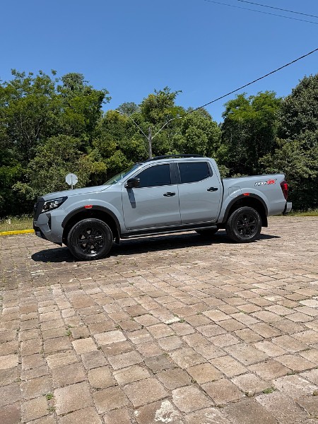 NISSAN FRONTIER PRO-4X CD 4X4 2.3 BI-TURBO DIESEL 2023/2024 BOSCO AUTOMÓVEIS GUAPORÉ / Carros no Vale
