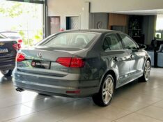 VOLKSWAGEN JETTA 2.0 TSI HIGHLINE 2017/2017 JOÃO CARROS MULTIMARCAS GUAPORÉ / Carros no Vale