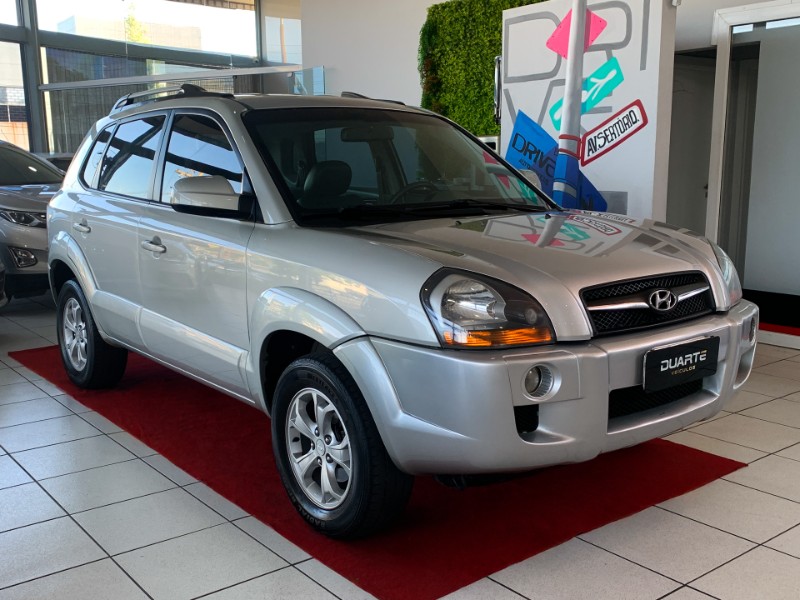 HYUNDAI TUCSON 2.0 16V AUT. 2010/2011 DUARTE VEÍCULOS PORTO ALEGRE / Carros no Vale