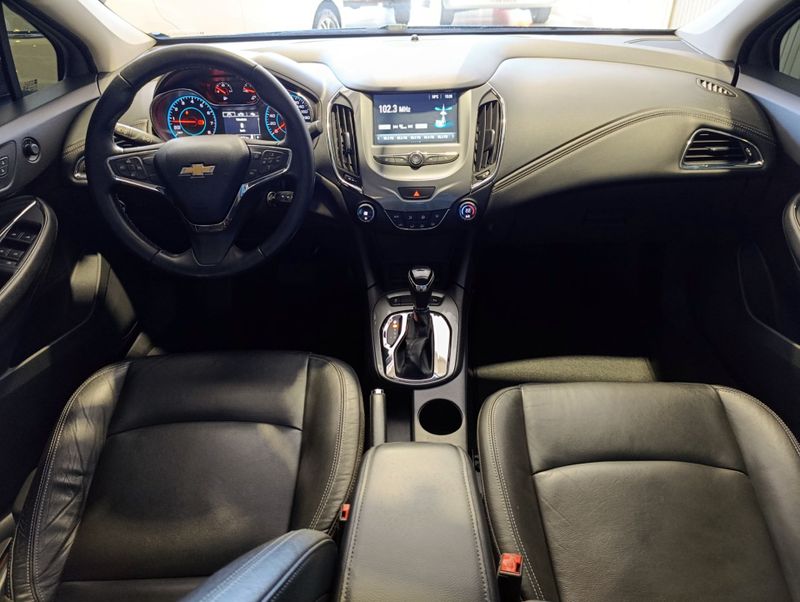 Chevrolet Chev Cruze Lt Nb 2017/2017 SIM VEÍCULOS PORTO ALEGRE / Carros no Vale
