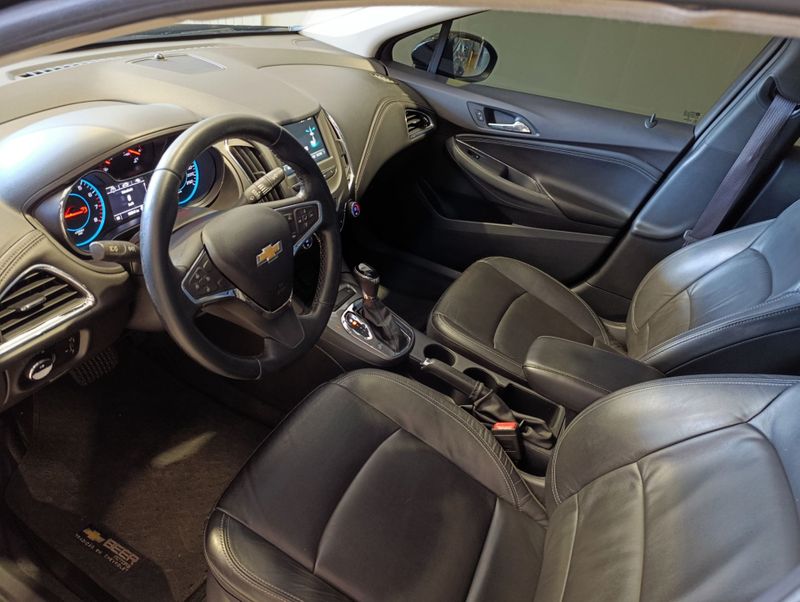 Chevrolet Chev Cruze Lt Nb 2017/2017 SIM VEÍCULOS PORTO ALEGRE / Carros no Vale