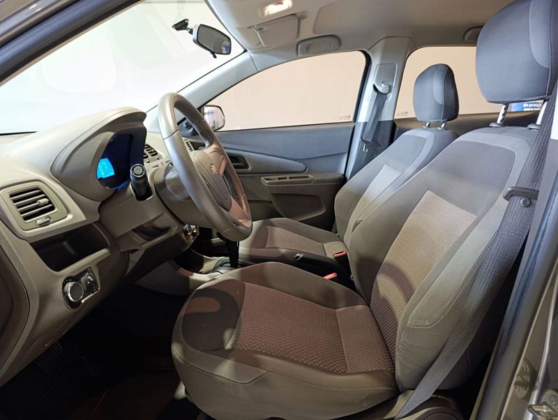 Chevrolet Cobalt 1.8 Lt 2013/2014 SIM VEÍCULOS PORTO ALEGRE / Carros no Vale