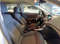 Chevrolet Cruze Lt 1.8 16v Mec. 2013/2014 SIM VEÍCULOS PORTO ALEGRE / Carros no Vale