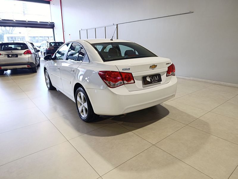 Chevrolet Cruze Lt 1.8 16v Mec. 2013/2014 SIM VEÍCULOS PORTO ALEGRE / Carros no Vale