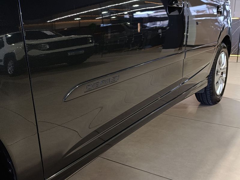 Chevrolet Onix 1.4 Lt 2017/2018 SIM VEÍCULOS PORTO ALEGRE / Carros no Vale