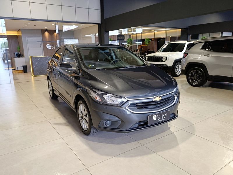 Chevrolet Onix 1.4 Lt 2017/2018 SIM VEÍCULOS PORTO ALEGRE / Carros no Vale