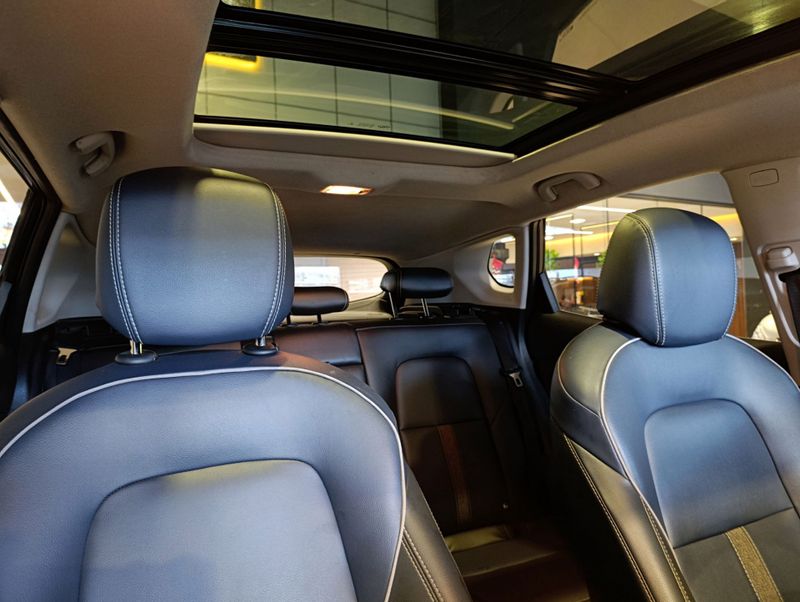 Chevrolet Tracker Premier 1.2 Turbo 12v 2021/2022 SIM VEÍCULOS PORTO ALEGRE / Carros no Vale