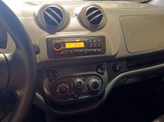 Fiat Uno 1.0 Evo Vivace 8v 2015/2016 SIM VEÍCULOS PORTO ALEGRE / Carros no Vale