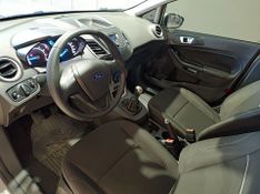 Ford Fiesta 1.6 Se Hatch 16v 2016/2017 SIM VEÍCULOS PORTO ALEGRE / Carros no Vale