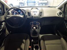 Ford Fiesta 1.6 Se Hatch 16v 2016/2017 SIM VEÍCULOS PORTO ALEGRE / Carros no Vale