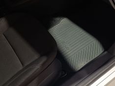 Ford Fiesta 1.6 Se Hatch 16v 2016/2017 SIM VEÍCULOS PORTO ALEGRE / Carros no Vale