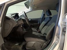 Ford Fiesta 1.6 Se Hatch 16v 2016/2017 SIM VEÍCULOS PORTO ALEGRE / Carros no Vale