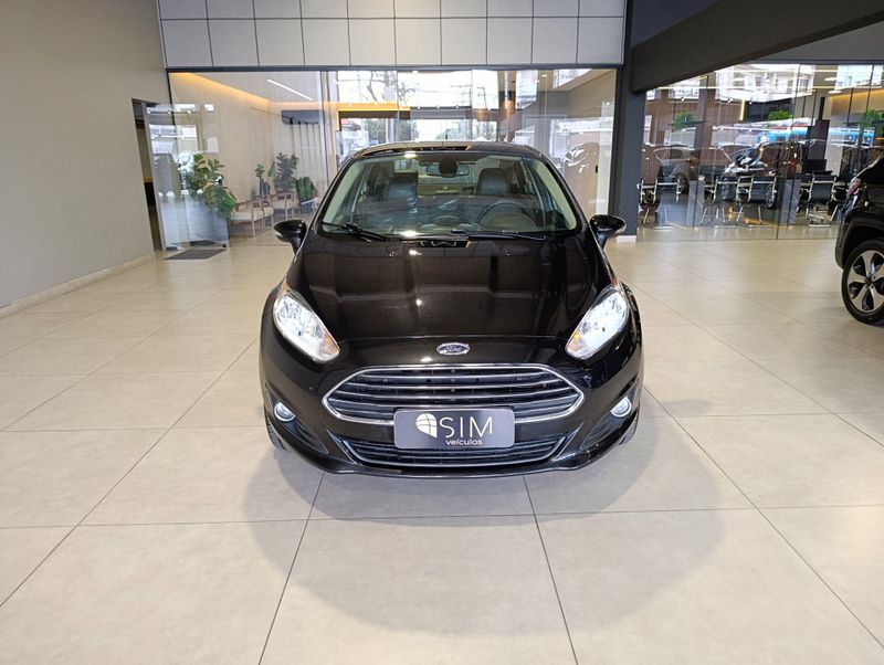 Ford Fiesta Sedan Titanium Powershift 1.6 New 2014/2014 SIM VEÍCULOS PORTO ALEGRE / Carros no Vale