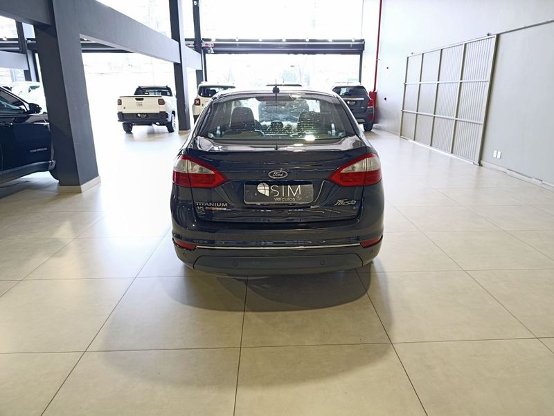 Ford Fiesta Sedan Titanium Powershift 1.6 New 2014/2014 SIM VEÍCULOS PORTO ALEGRE / Carros no Vale