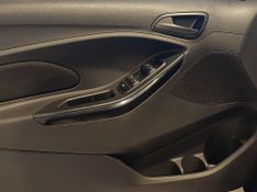 Ford Ka 1.5 Sedan Titanium 12v 2019/2020 SIM VEÍCULOS PORTO ALEGRE / Carros no Vale