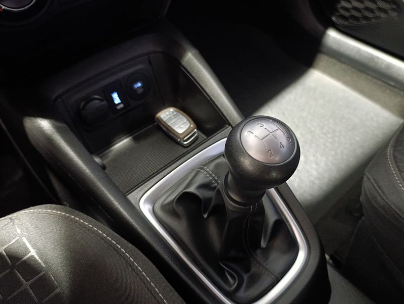 Hyundai Hb20 Limited 1.0 12v Mec. 2024/2025 SIM VEÍCULOS PORTO ALEGRE / Carros no Vale