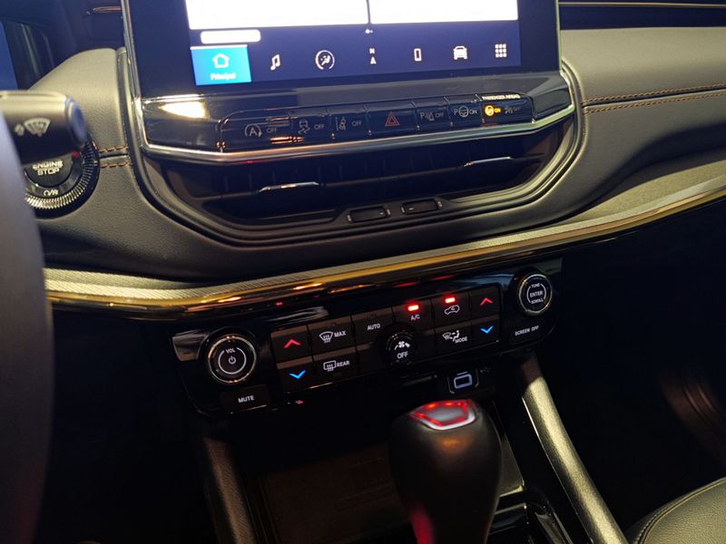 Jeep Compass Limited T270 1.3 Tb 4×2 2021/2022 SIM VEÍCULOS PORTO ALEGRE / Carros no Vale