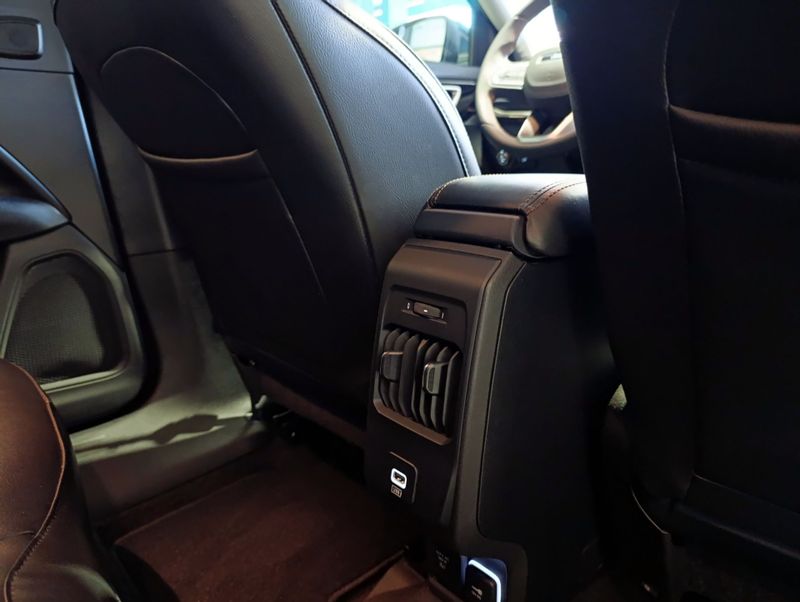 Jeep Compass Limited T270 1.3 Tb 4×2 2021/2022 SIM VEÍCULOS PORTO ALEGRE / Carros no Vale