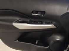 Nissan Kicks Exclusive 1.6 16v 2022/2022 SIM VEÍCULOS PORTO ALEGRE / Carros no Vale