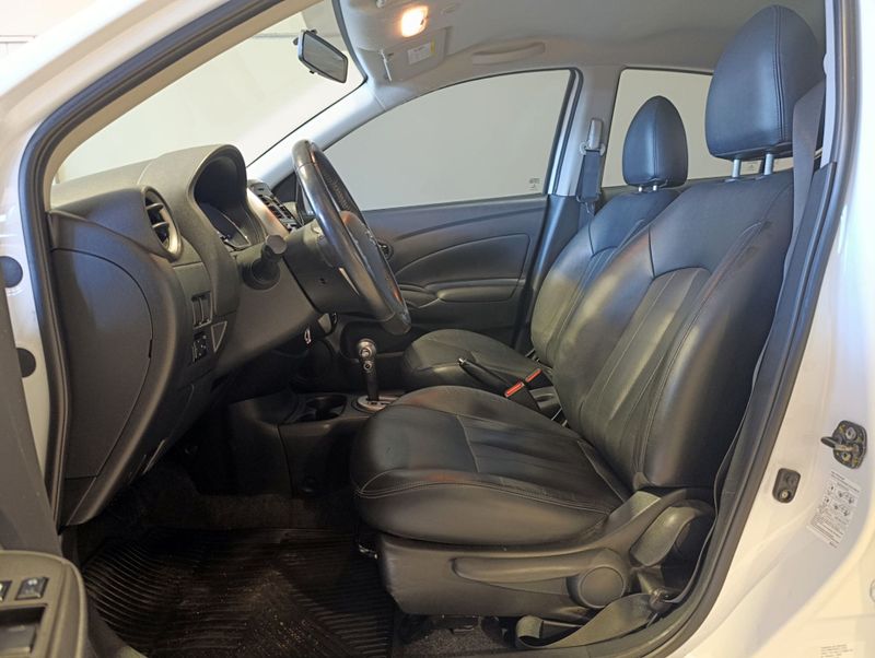 Nissan Versa 16sl Cvt 2018/2019 SIM VEÍCULOS PORTO ALEGRE / Carros no Vale